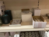 Kassarollen, lijm en tape - afbeelding 14 van  23