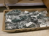 Kassarollen, lijm en tape - afbeelding 20 van  23