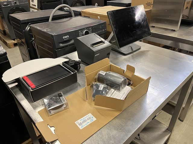 Kassasysteem met o.a. tablet, bonnenprinter, scherm - afbeelding 1 van  6