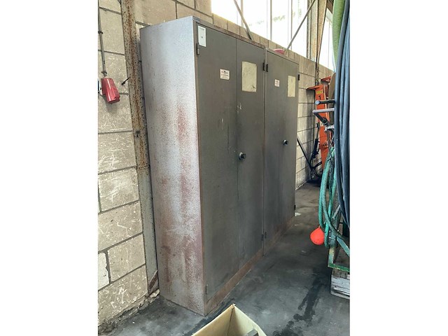 Kast (2x) - afbeelding 3 van  3