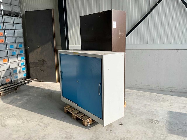 Kast (2x) - afbeelding 1 van  8