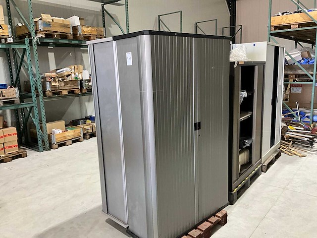 Kast (2x) - afbeelding 1 van  6