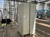 Kast (2x)