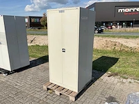 Kast (2x)