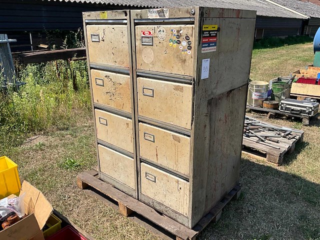 Kast (2x) - afbeelding 1 van  3