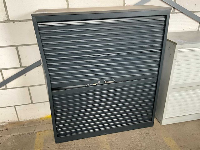 Kast (3x) - afbeelding 1 van  1