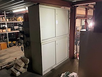 Kast (6x) - afbeelding 1 van  2