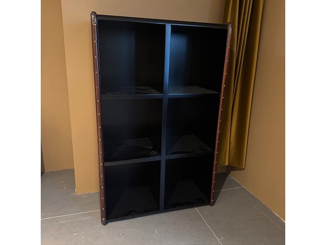 Kast, authentic models - afbeelding 1 van  3
