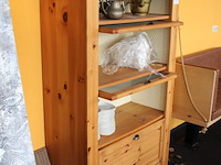 Kast met 3 klapdeuren en lade. afmeting 105 x 44 x 177 cm. let op: exclusief inhoud. - afbeelding 2 van  2