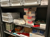 Kast met ehbo artikelen - afbeelding 4 van  7