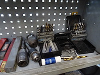 Kast met frees/boor toebehoren - afbeelding 4 van  9