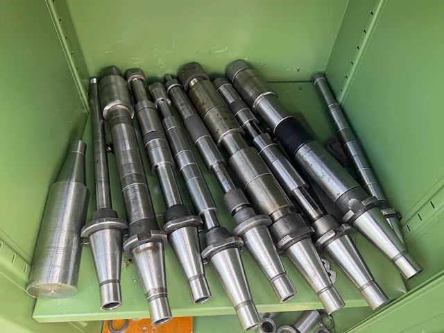 Kast met freesgereedschap - afbeelding 4 van  8