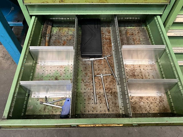 Kast met gereedschap - afbeelding 5 van  7