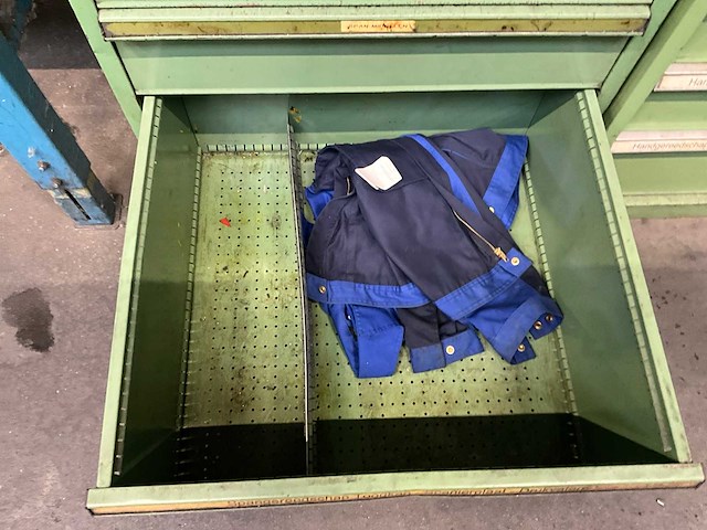 Kast met gereedschap - afbeelding 7 van  7