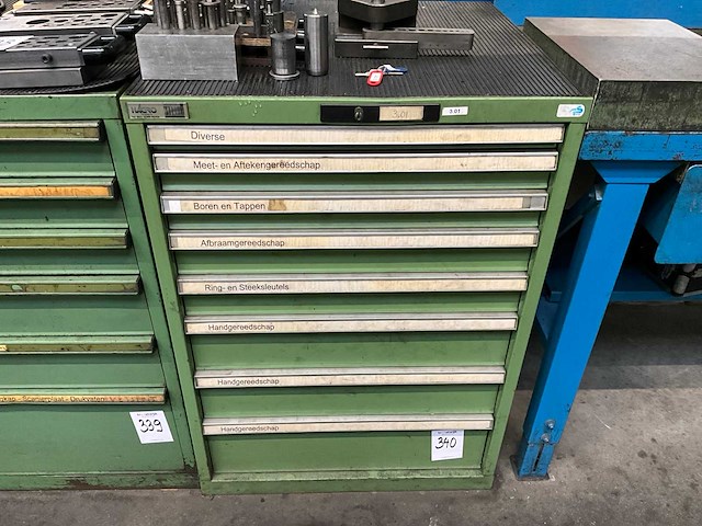 Kast met gereedschap - afbeelding 1 van  9