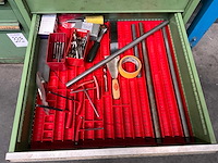 Kast met gereedschap - afbeelding 8 van  9