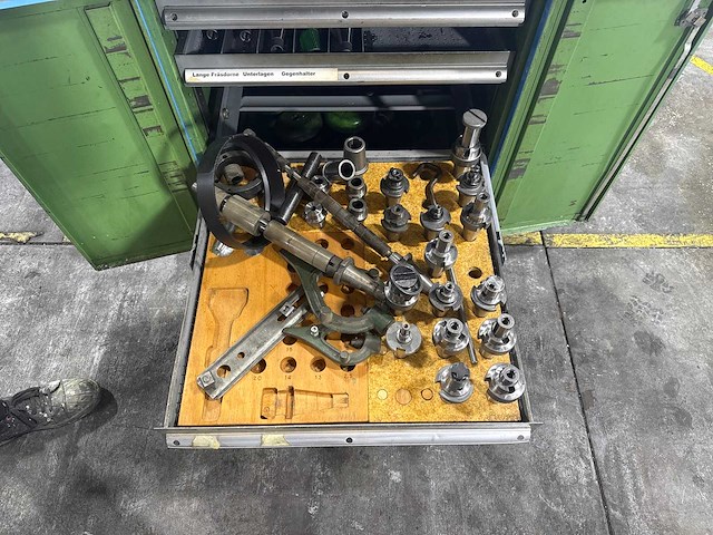 Kast met gereedschap - afbeelding 5 van  8