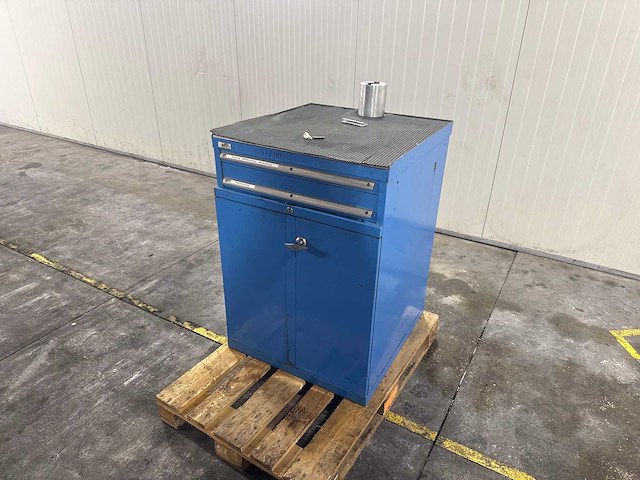 Kast met gereedschap - afbeelding 7 van  8