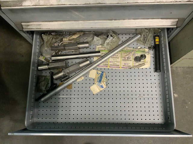 Kast met gereedschappen (3x) - afbeelding 8 van  12