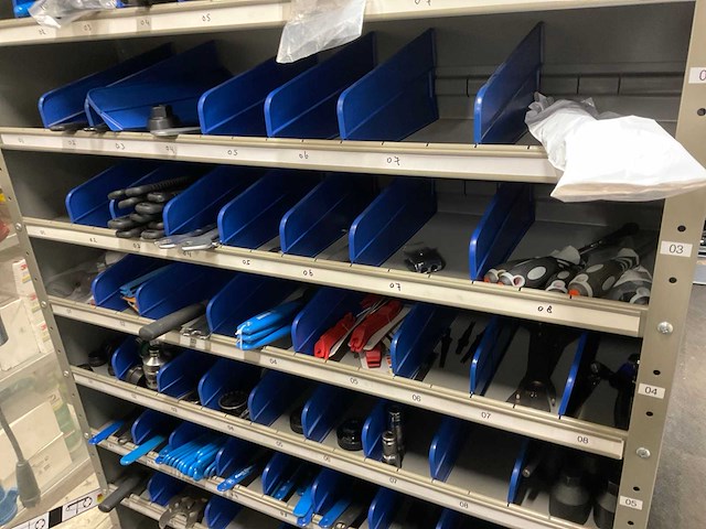 Kast met handgereedschap (2x) - afbeelding 9 van  14