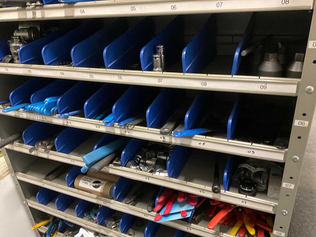 Kast met handgereedschap (2x) - afbeelding 11 van  14