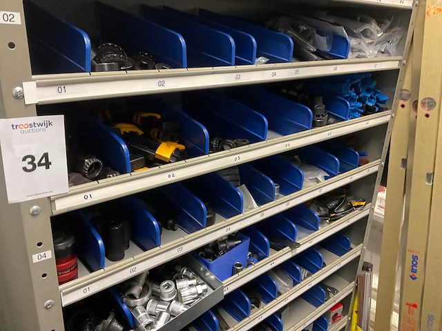 Kast met handgereedschap (2x) - afbeelding 4 van  17