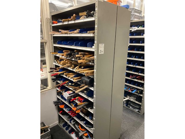 Kast met handgereedschap (2x) - afbeelding 10 van  17