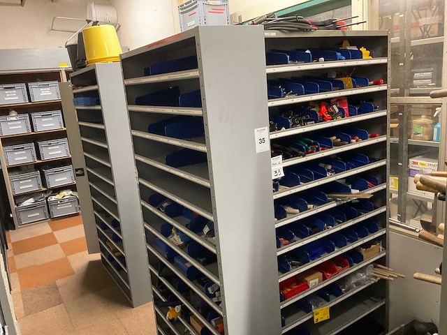 Kast met handgereedschap (6x) - afbeelding 1 van  26