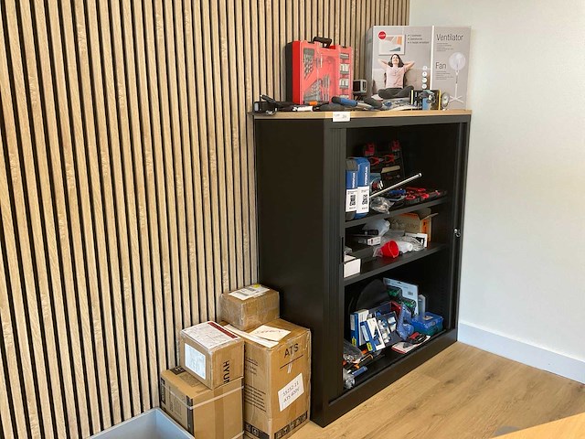 Kast met handgereedschap - afbeelding 1 van  10