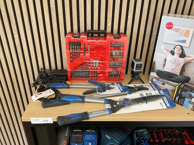 Kast met handgereedschap - afbeelding 3 van  10