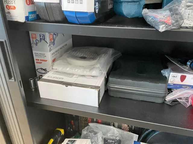 Kast met handgereedschap - afbeelding 8 van  10