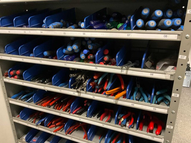 Kast met handgereedschap - afbeelding 6 van  7