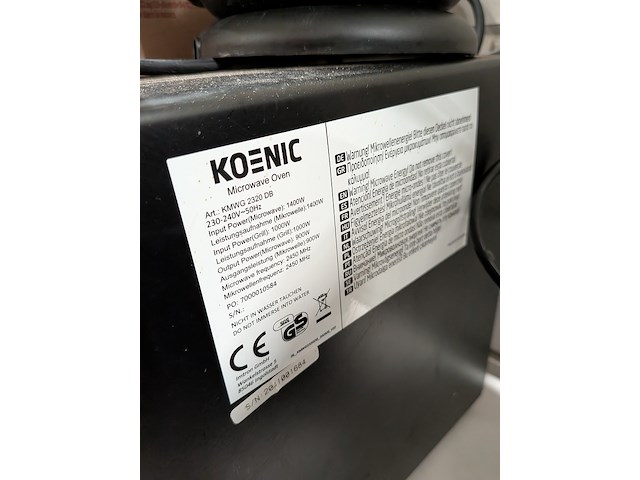 Kast met huishoudelijke artikelen - afbeelding 3 van  23