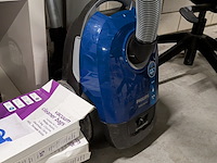 Kast met huishoudelijke artikelen - afbeelding 16 van  23