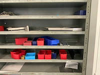 Kast met inhoud (2x) - afbeelding 10 van  10