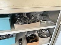 Kast met inhoud (4x) - afbeelding 7 van  23