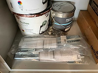 Kast met inhoud (4x) - afbeelding 11 van  23