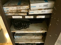 Kast met inhoud (7x) - afbeelding 5 van  36