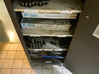 Kast met inhoud (7x) - afbeelding 6 van  36