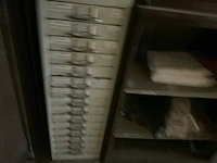 Kast met inhoud (7x) - afbeelding 17 van  36