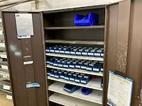 Kast met inhoud (7x) - afbeelding 29 van  36