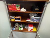 Kast met inhoud diversen - afbeelding 2 van  9