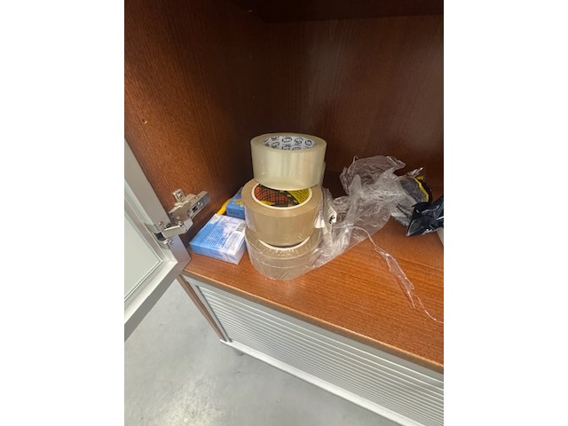 Kast met inhoud diversen - afbeelding 9 van  9