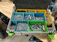 Kast met inhoud - afbeelding 9 van  9