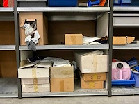 Kast met inhoud - afbeelding 12 van  14