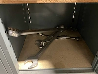 Kast met inhoud - afbeelding 12 van  25