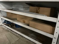 Kast met inhoud - afbeelding 6 van  6