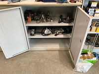 Kast met inhoud - afbeelding 1 van  6