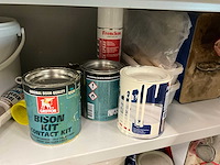 Kast met inhoud - afbeelding 7 van  8
