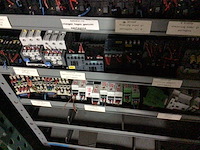 Kast met installatie materialen - afbeelding 4 van  6